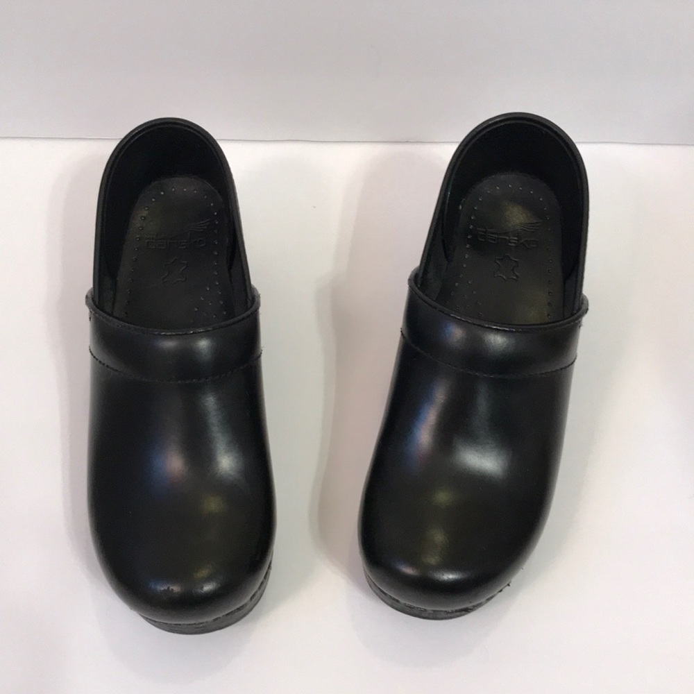 Dansko Black -  Worn just a couple times !!  ☀️☀️